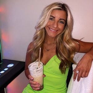 Meet your Posher, Angelina